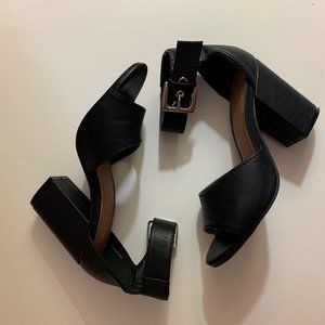 Black Le Chateau high heels (3.5”)